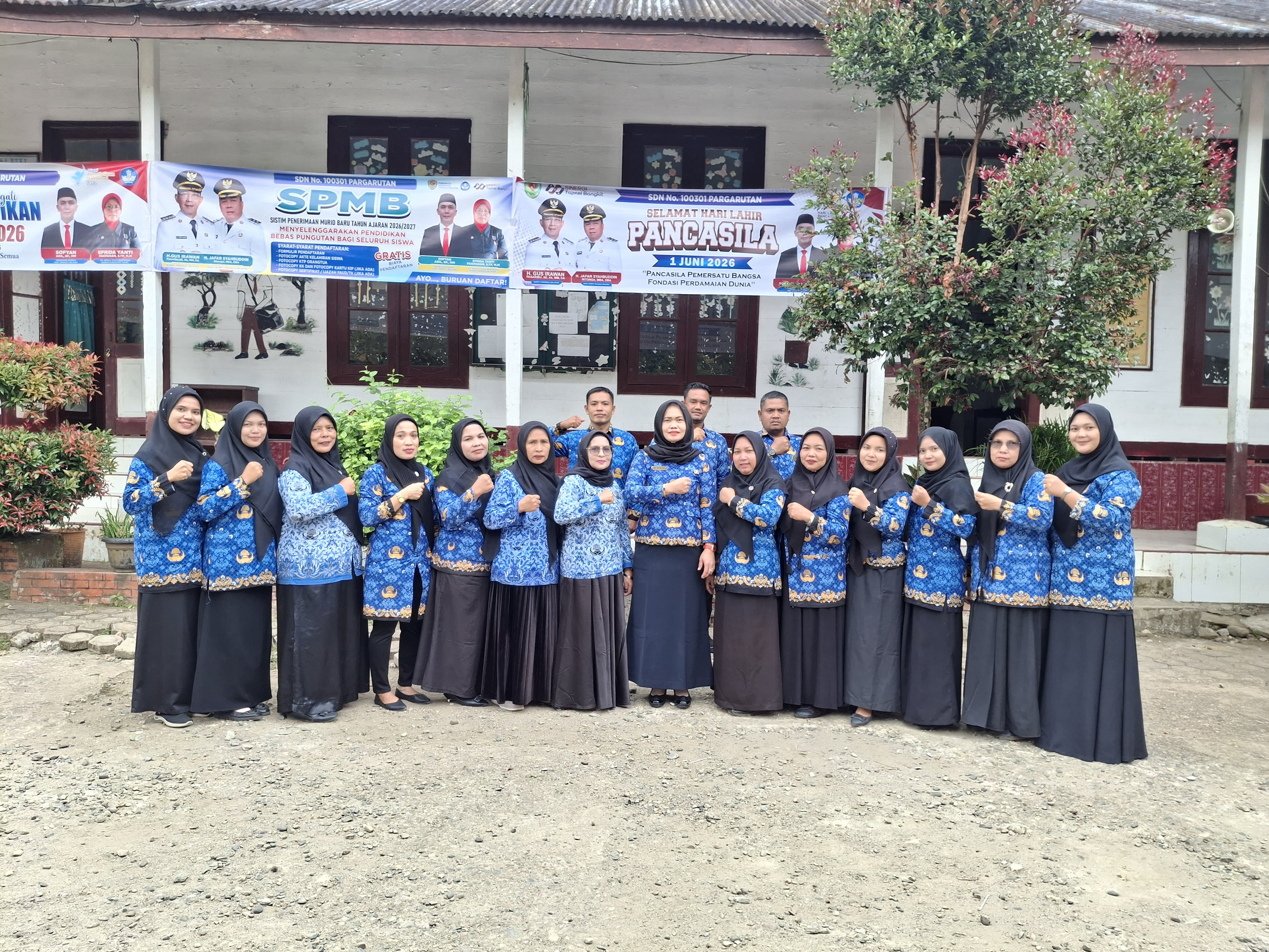 Upacara Peringatan Hari Pendidikan Nasional